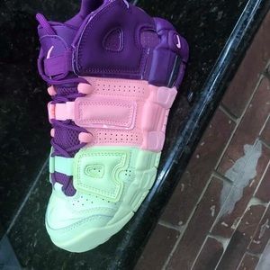 Meet your Posher, Shakeira